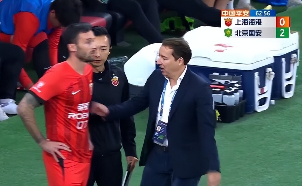 上港不敌对手,淘汰赛前途曲折 上港不敌对手,淘汰赛前途曲折