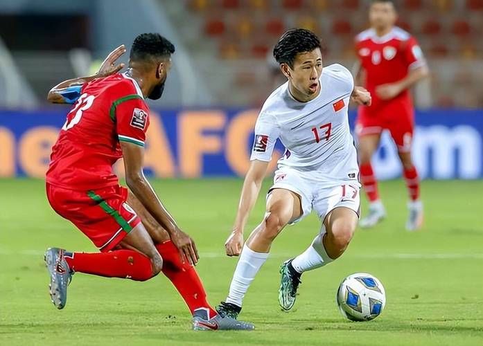 亚洲杯悬念盛大，强队对决如火如荼