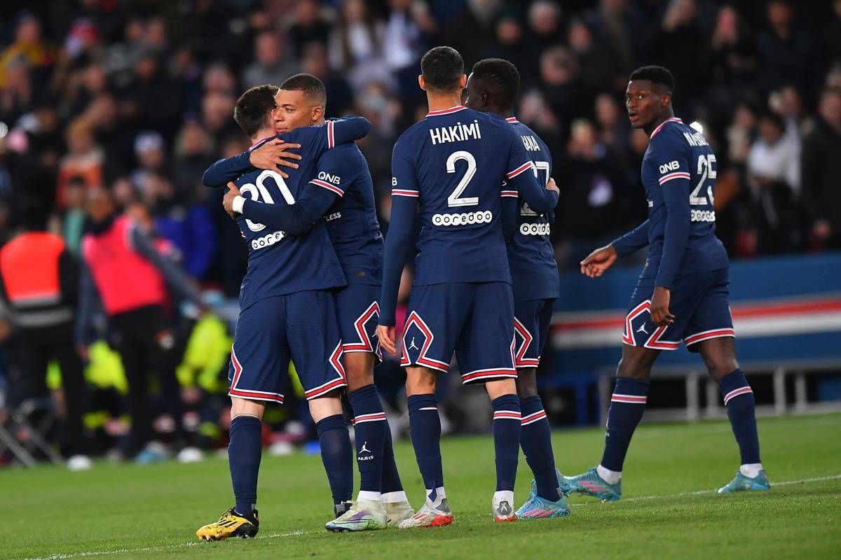 尼斯将与马赛展开对决，激情比赛即将上演的简单介绍