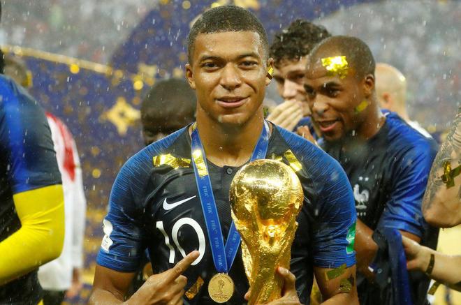 法国队在世界杯中展现出强大实力