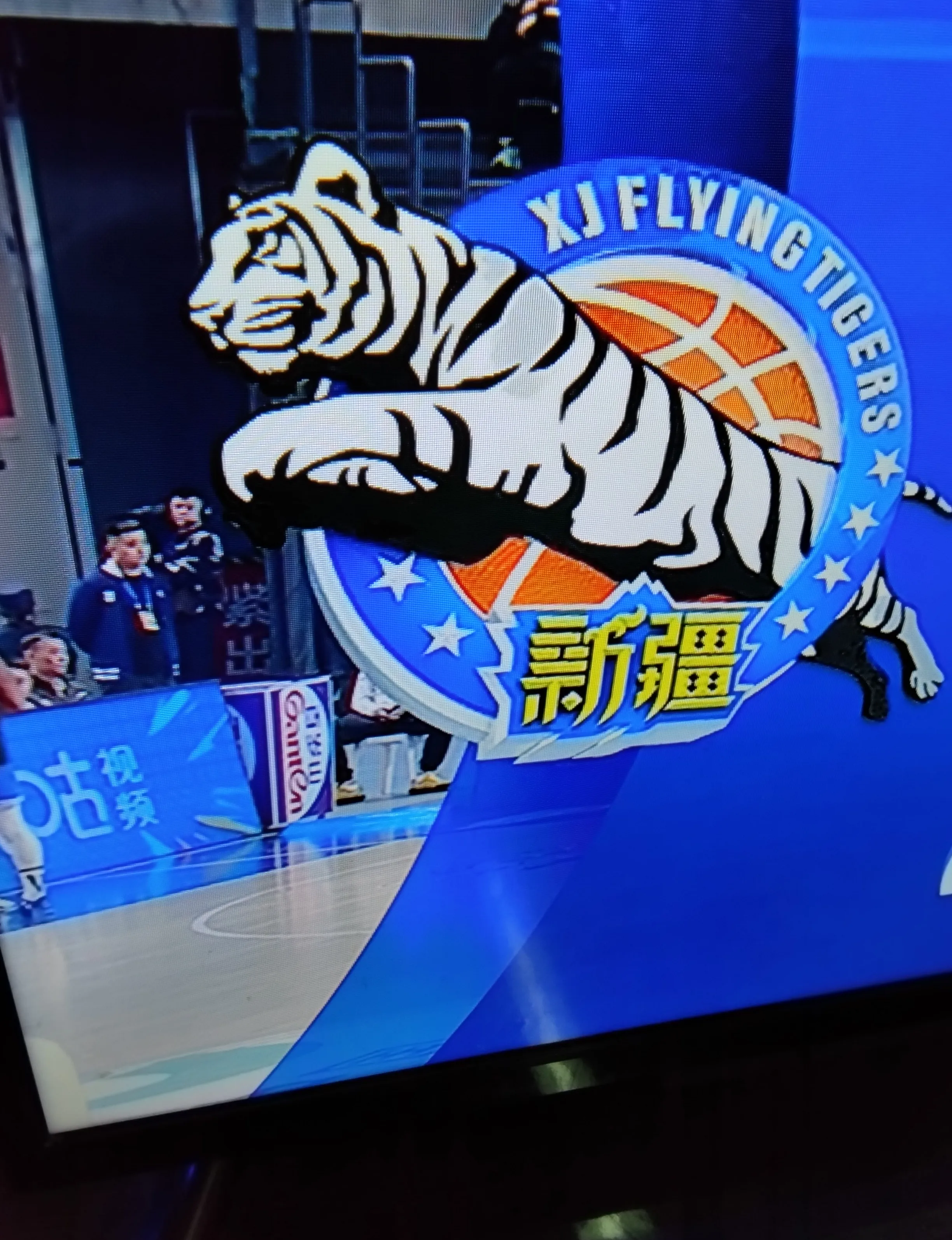 包含CBA半决赛升级:新疆队逆转山东英风队晋级总决赛的词条