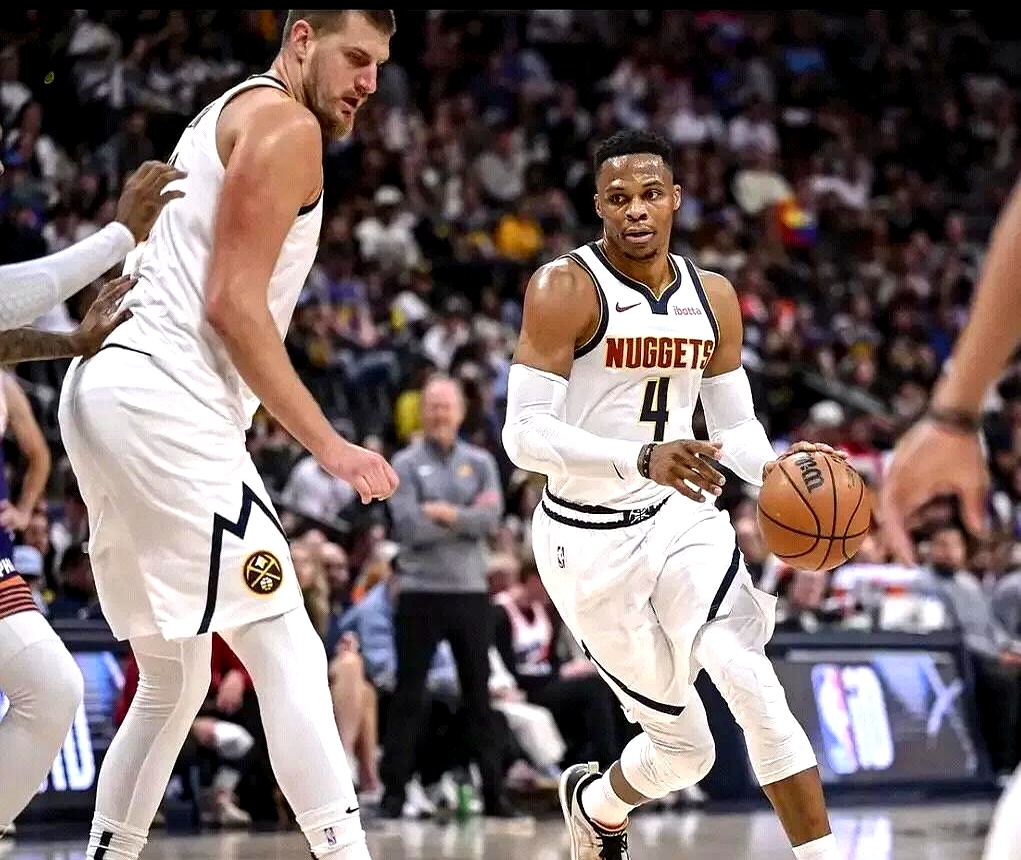 火箭胜雄鹿，鹈鹕击败黄蜂