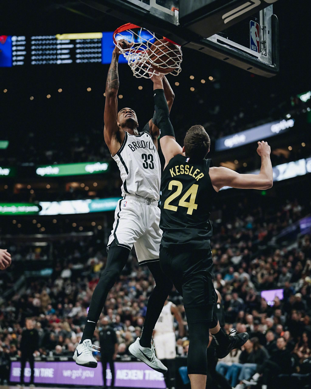 爵士客场击败篮网，取得四连胜