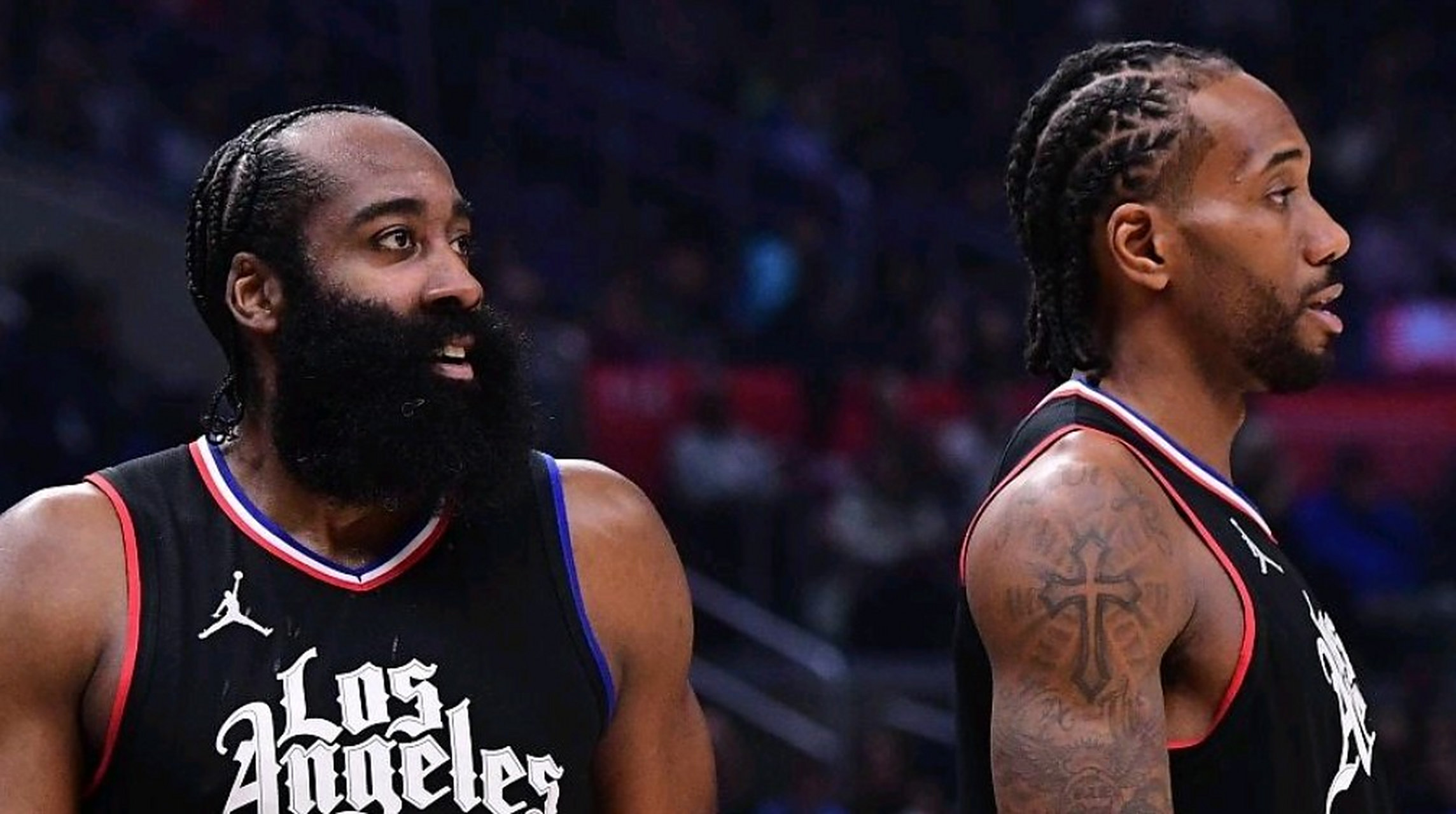 步行者客场战胜篮网，伦纳德砍下关键三分