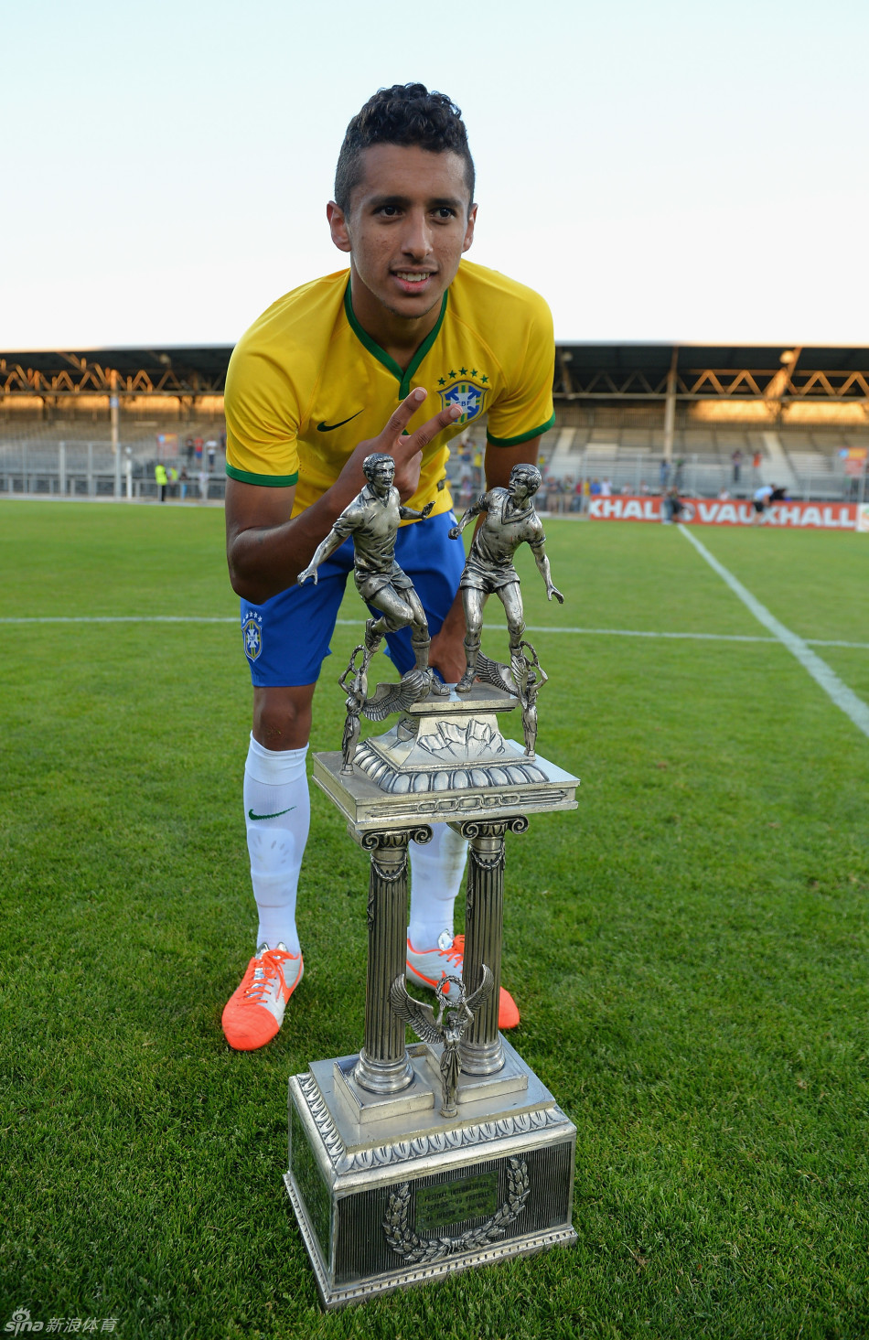 包含中国逆转法国，马尔基尼奥斯绝境逆转的词条