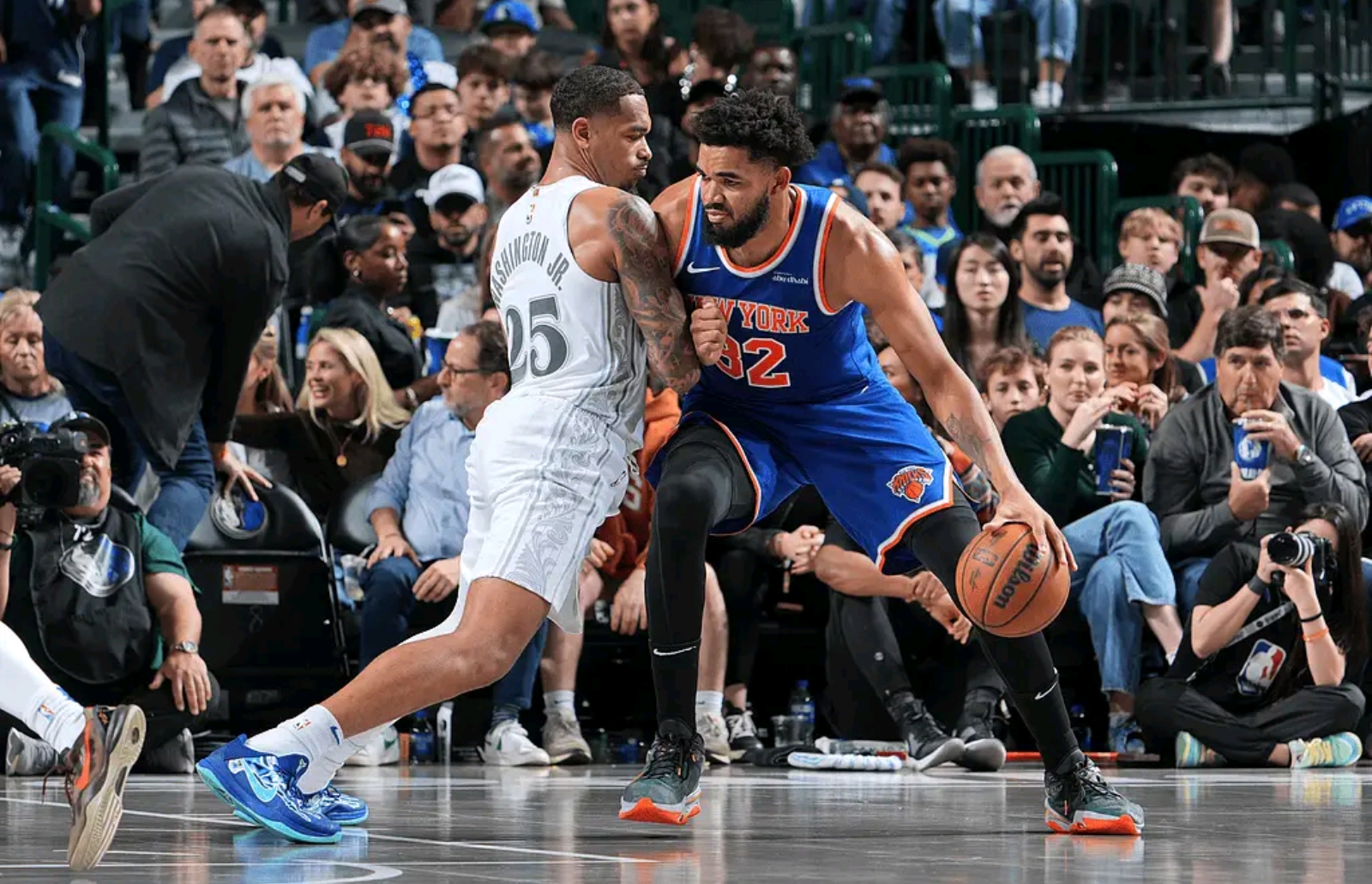 开云平台-魔术力克公牛，欧文统治全场