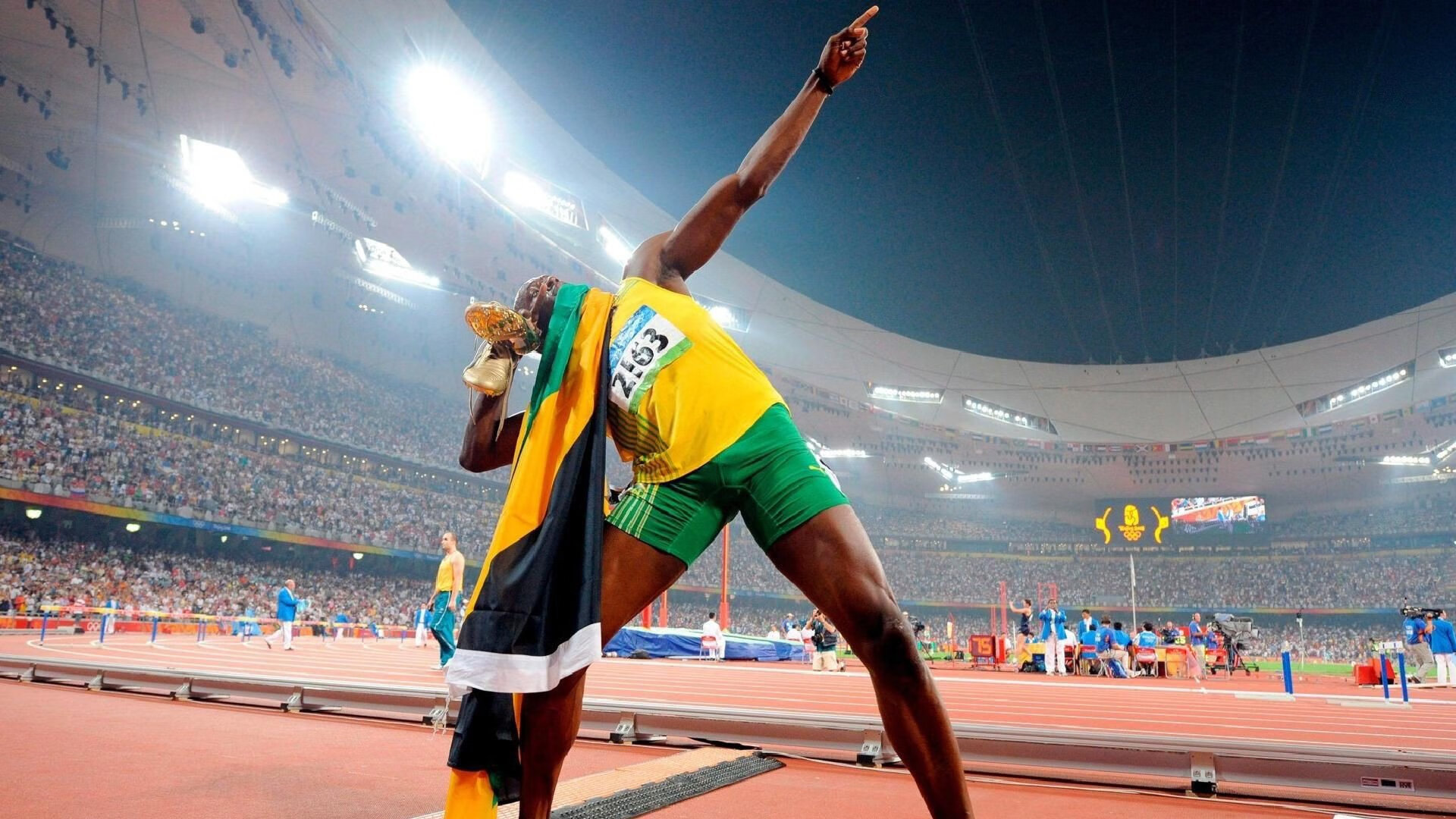 奇迹，佛罗伦萨稳擒拜仁，迪巴拉一剑封喉