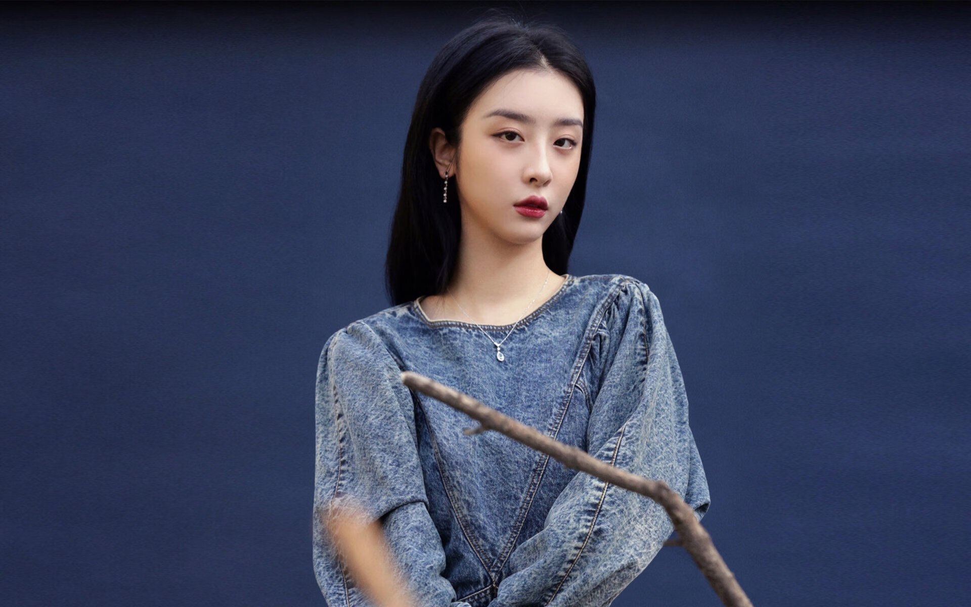 马克西狂轰42分导演逆转风暴！费城末节窒息防守绞杀约基奇