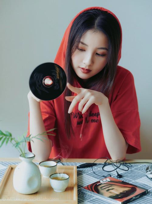 体育风云，西甲国家德比焦点战与步行者最后时刻击败深圳队的激情交响