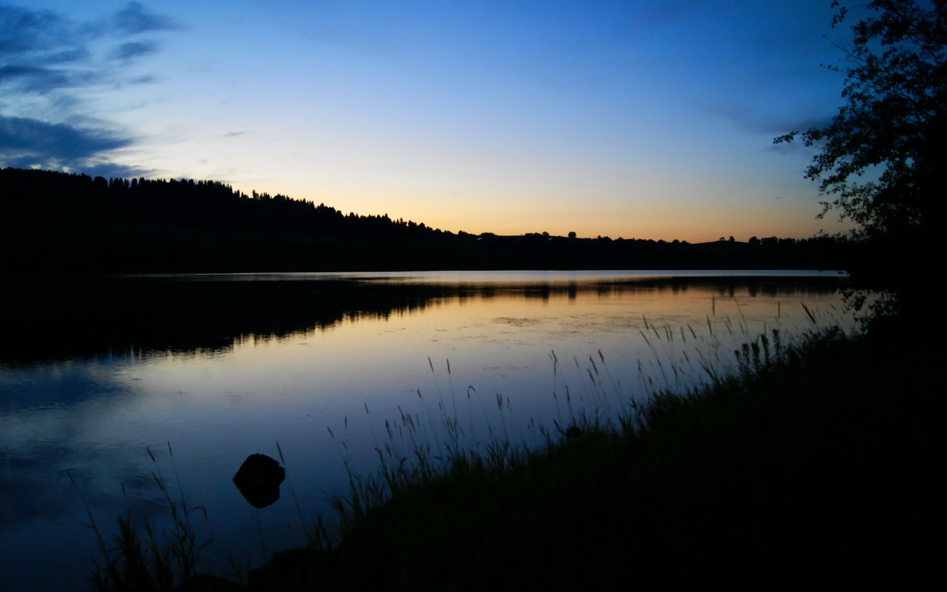破晓时分，当足球成为跨越历史的和解语言