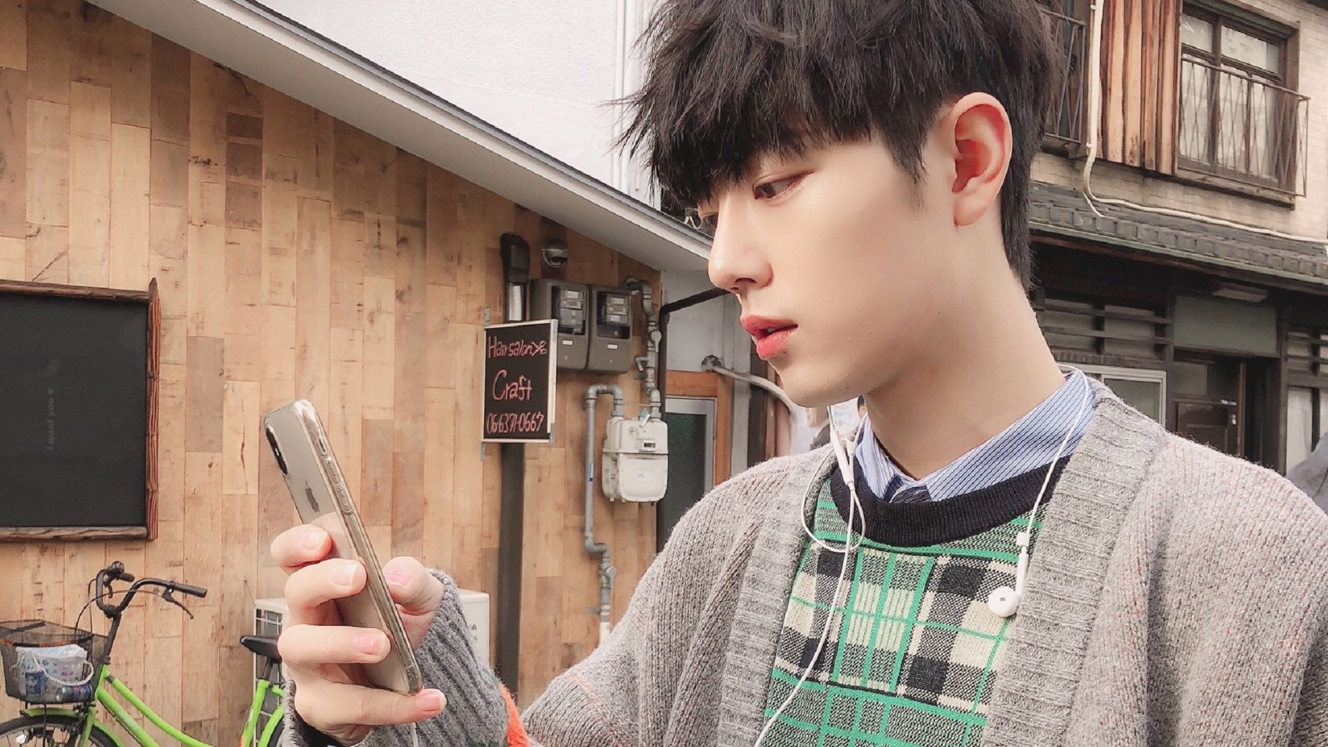 蜂群噬日，当决战的坚盾被蛰出裂痕