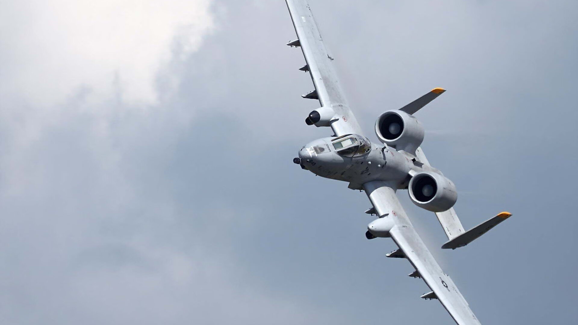 欧战双星闪耀，塞维利亚强势晋级拉齐奥，凯恩高光表现引领胜利