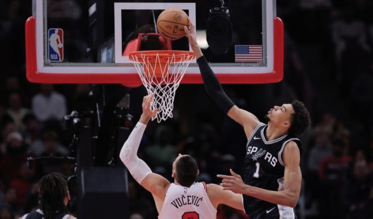 开云体育在线-文班亚马主宰比赛走向，骑士逆转掘金