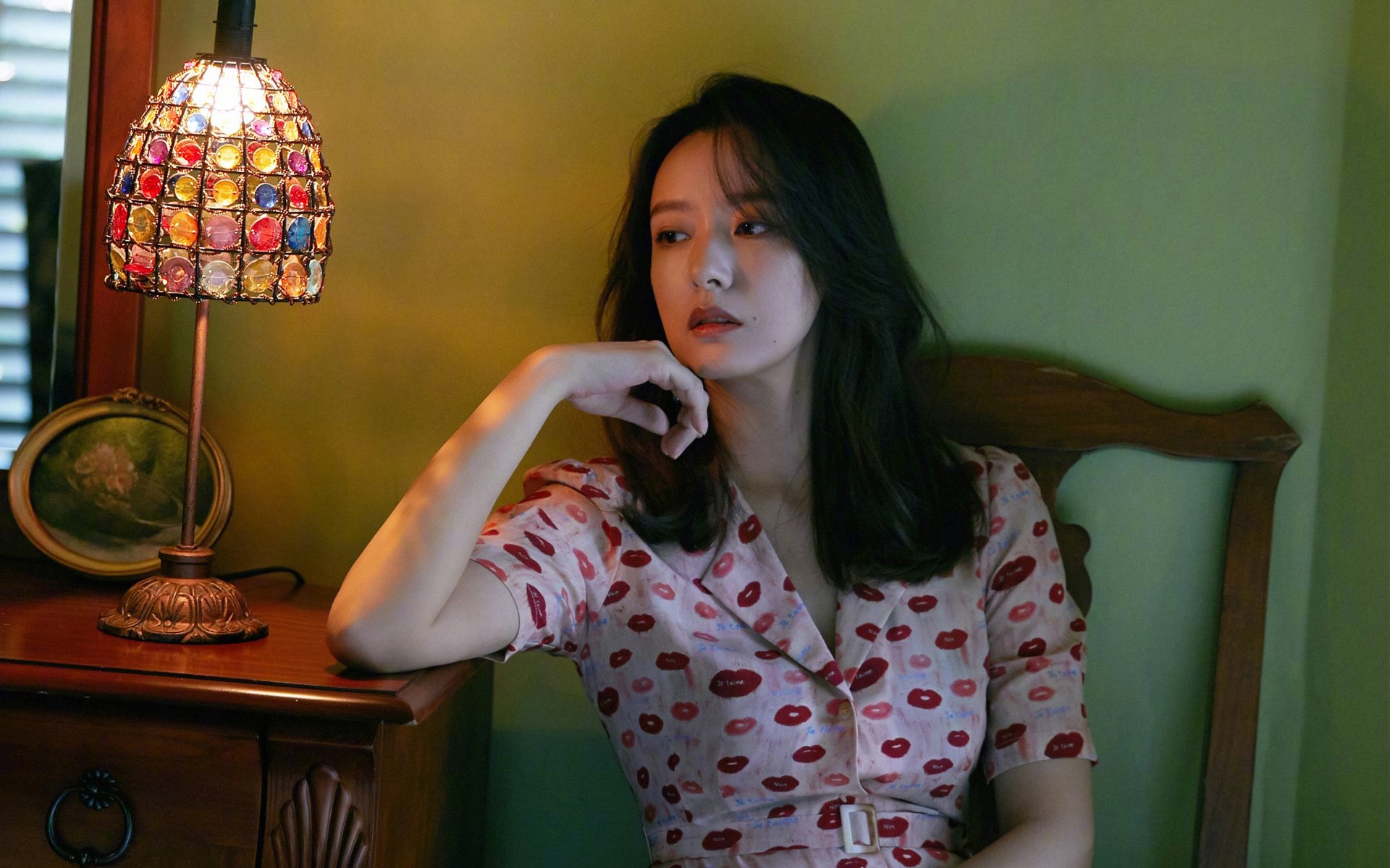 伊萨克夜战封神，F1街道赛的终极存在感演绎